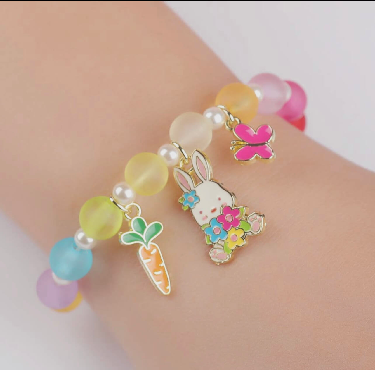 Bracelets en forme de lapin de Girl Nation