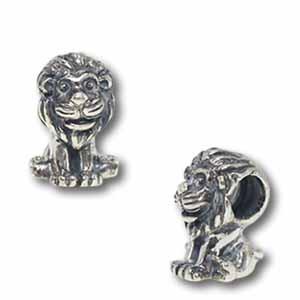 Piccolo charm: lion